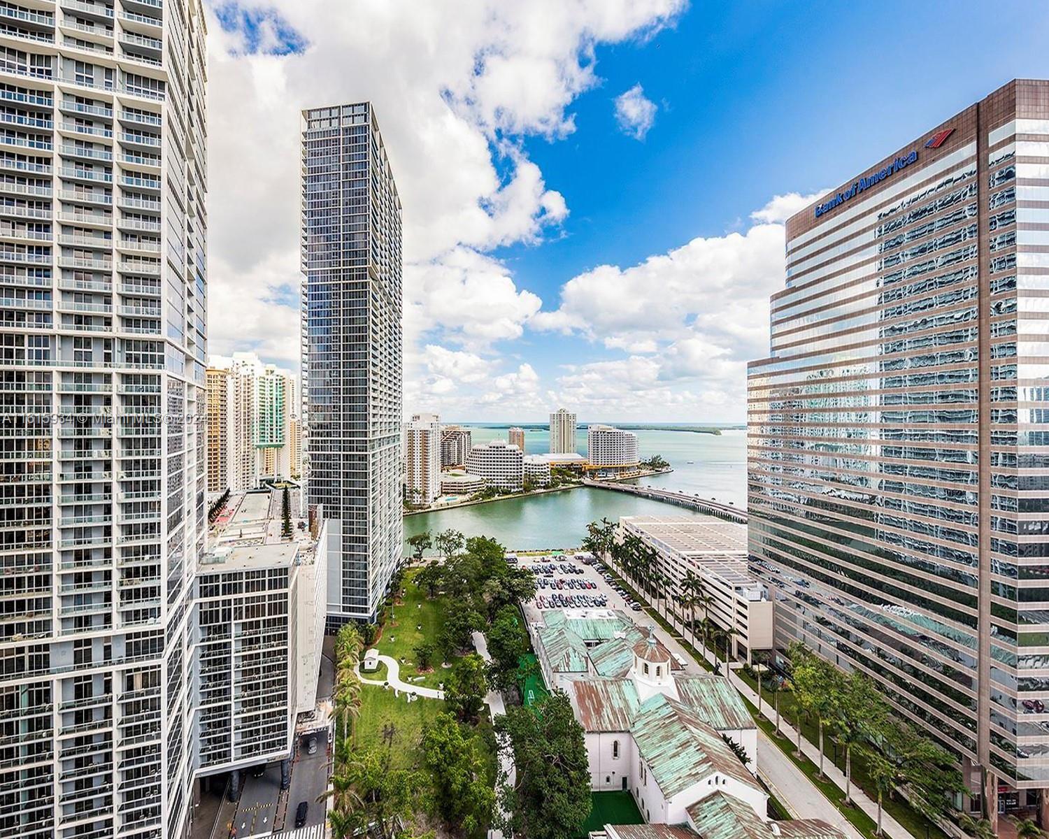 500 Brickell Ave # 2600
