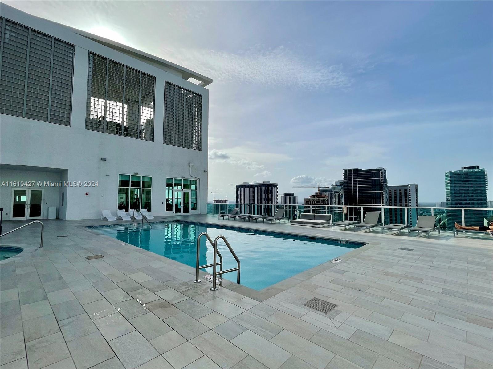 133 NE 2nd Ave # 3019