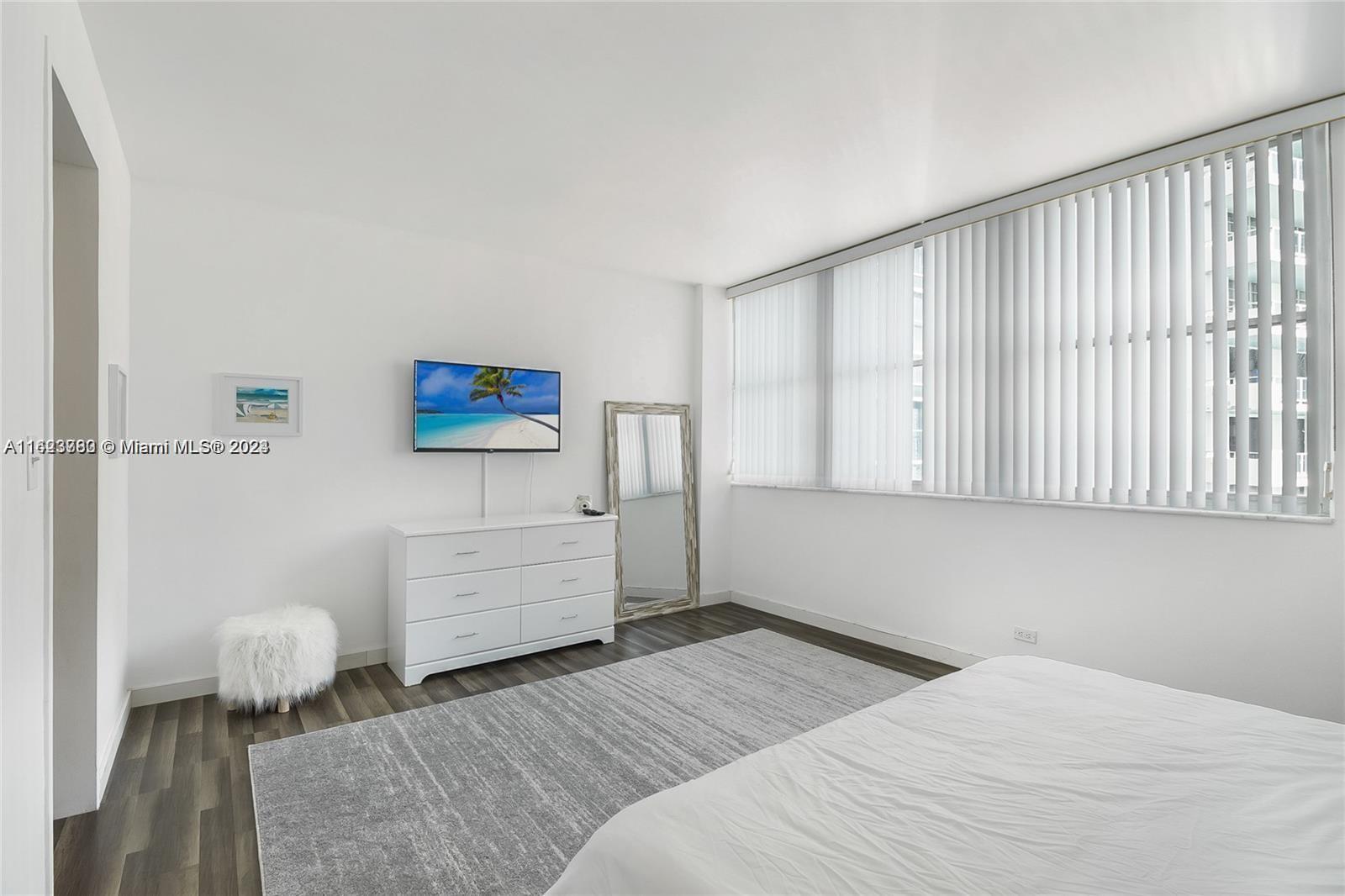 5055 Collins Ave # 8A