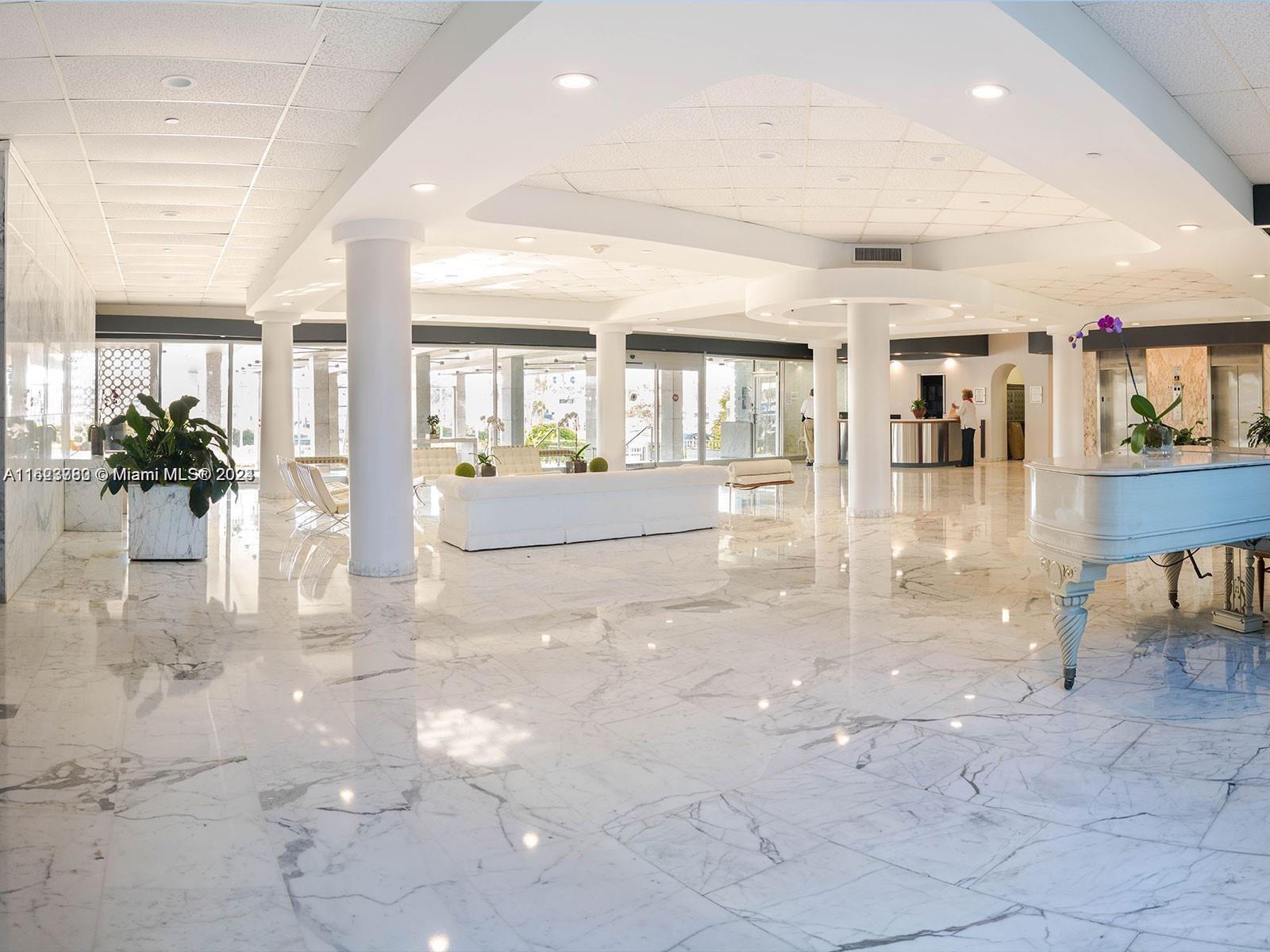 5055 Collins Ave # 8A
