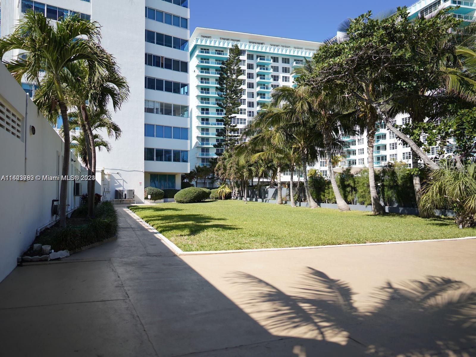 5055 Collins Ave # 8A