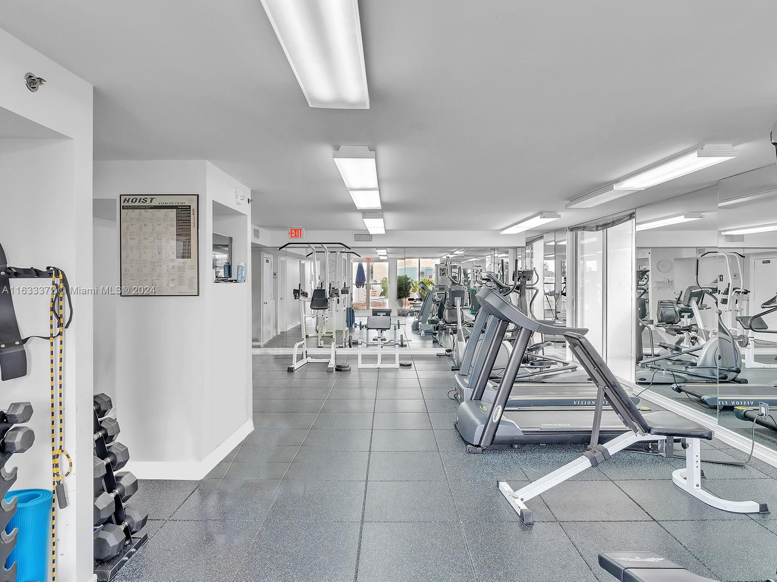 1775 Washington Ave # 9B