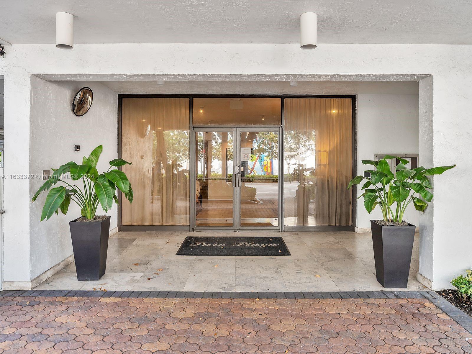 1775 Washington Ave # 9B