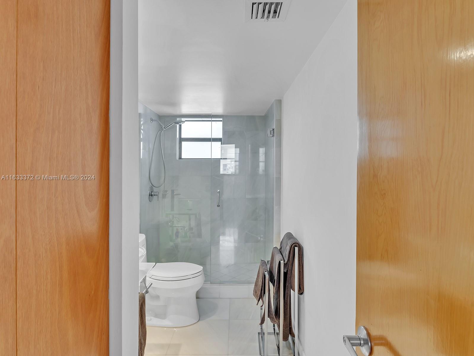 1775 Washington Ave # 9B