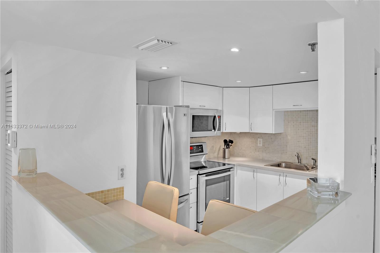 1775 Washington Ave # 9B