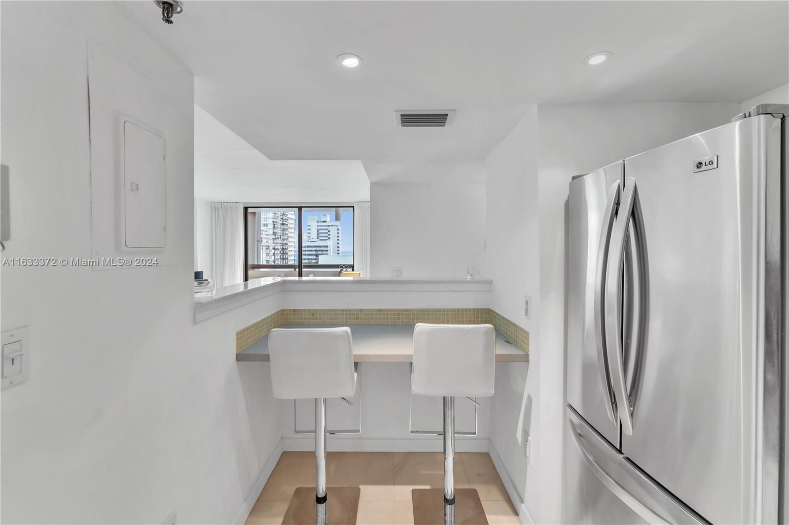 1775 Washington Ave # 9B