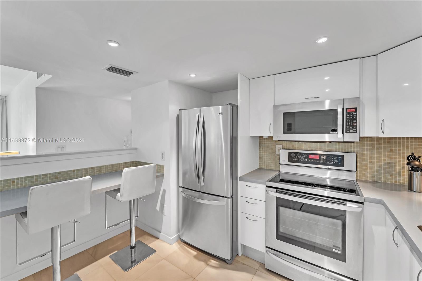 1775 Washington Ave # 9B