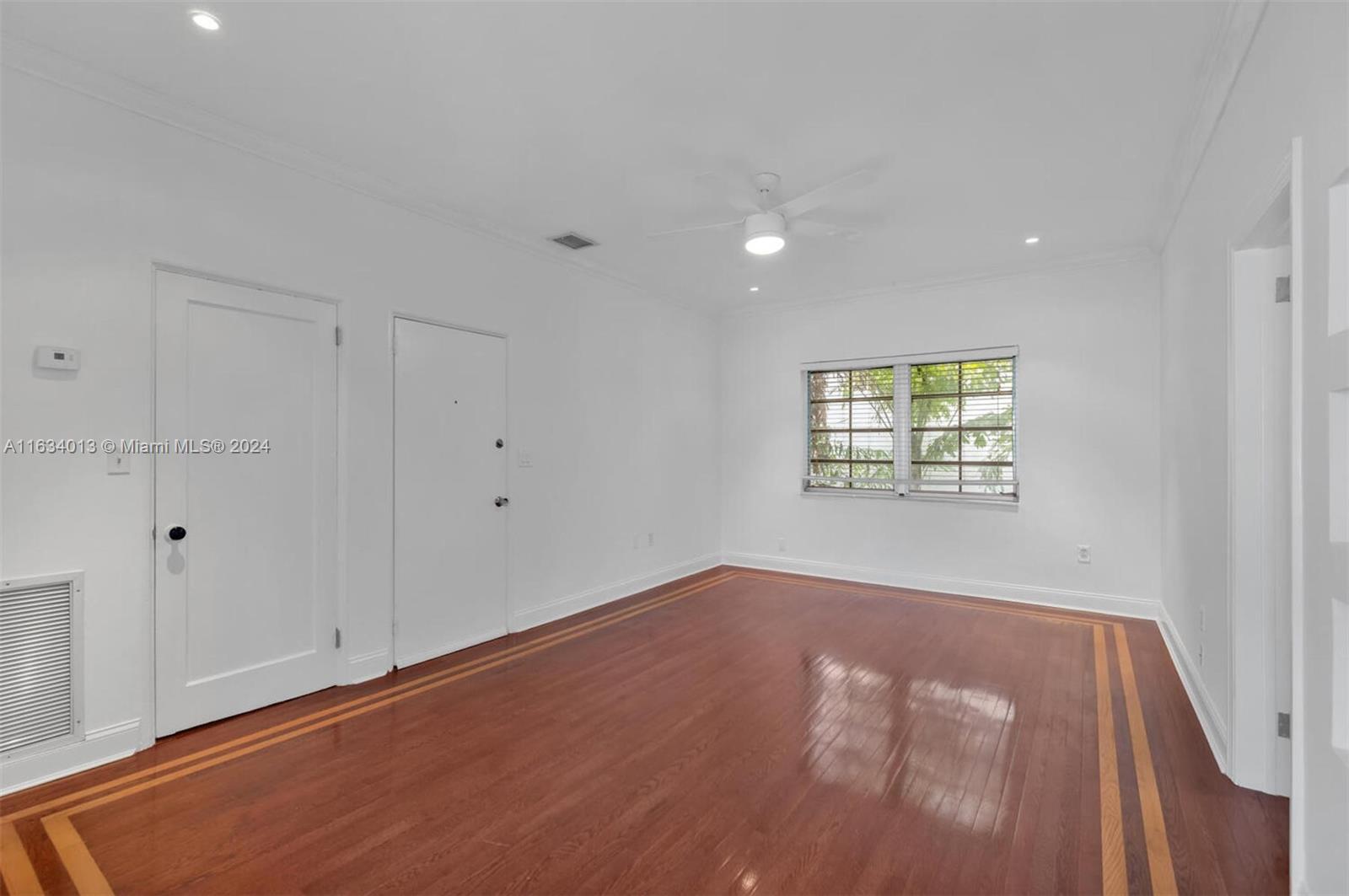 305 Jefferson Ave # 3