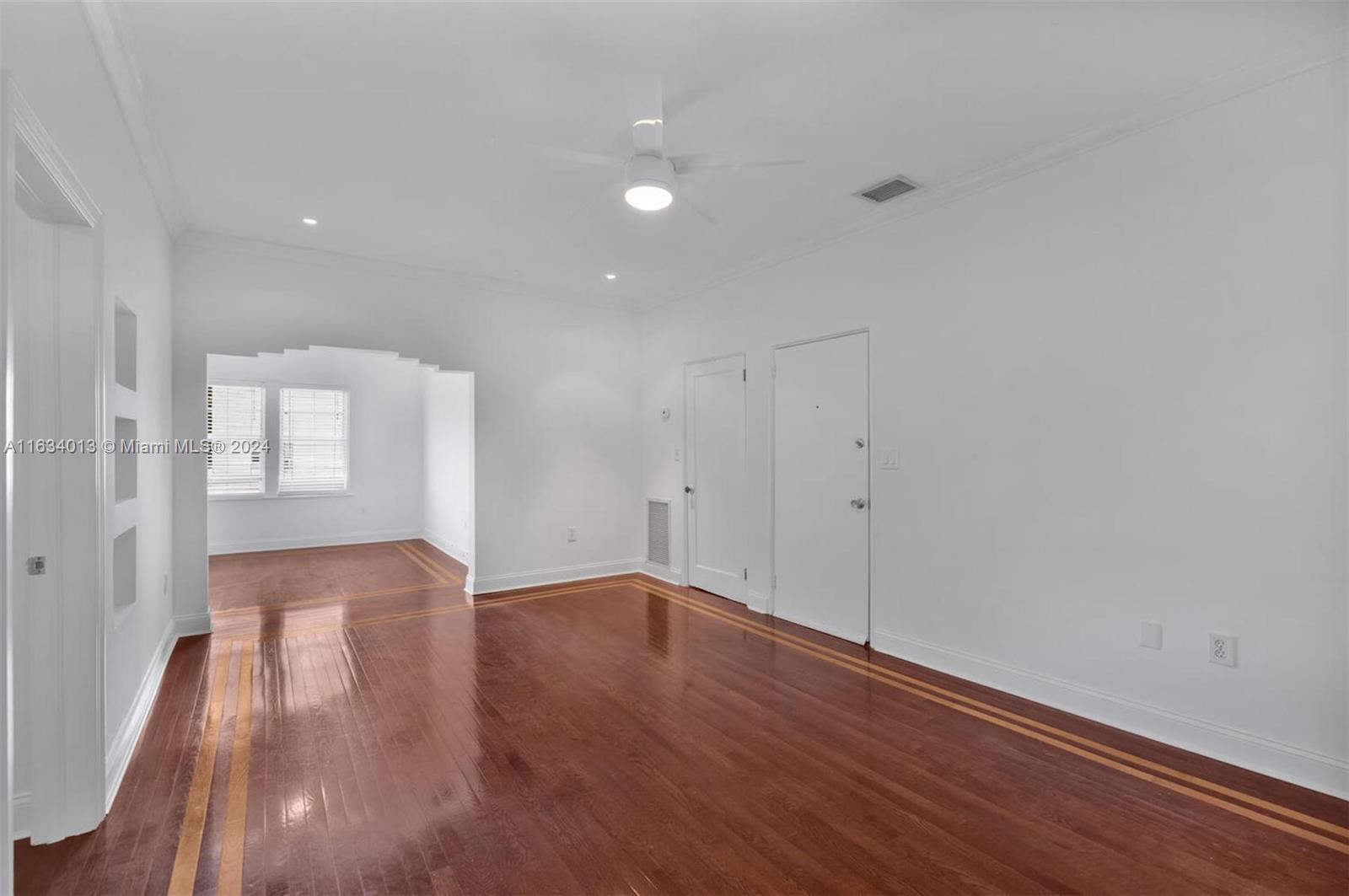 305 Jefferson Ave # 3