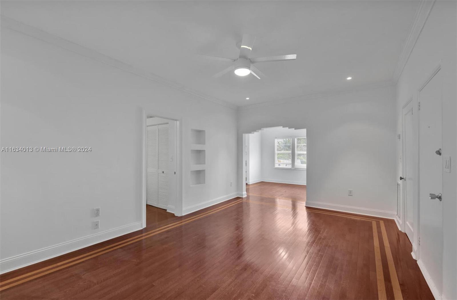 305 Jefferson Ave # 3