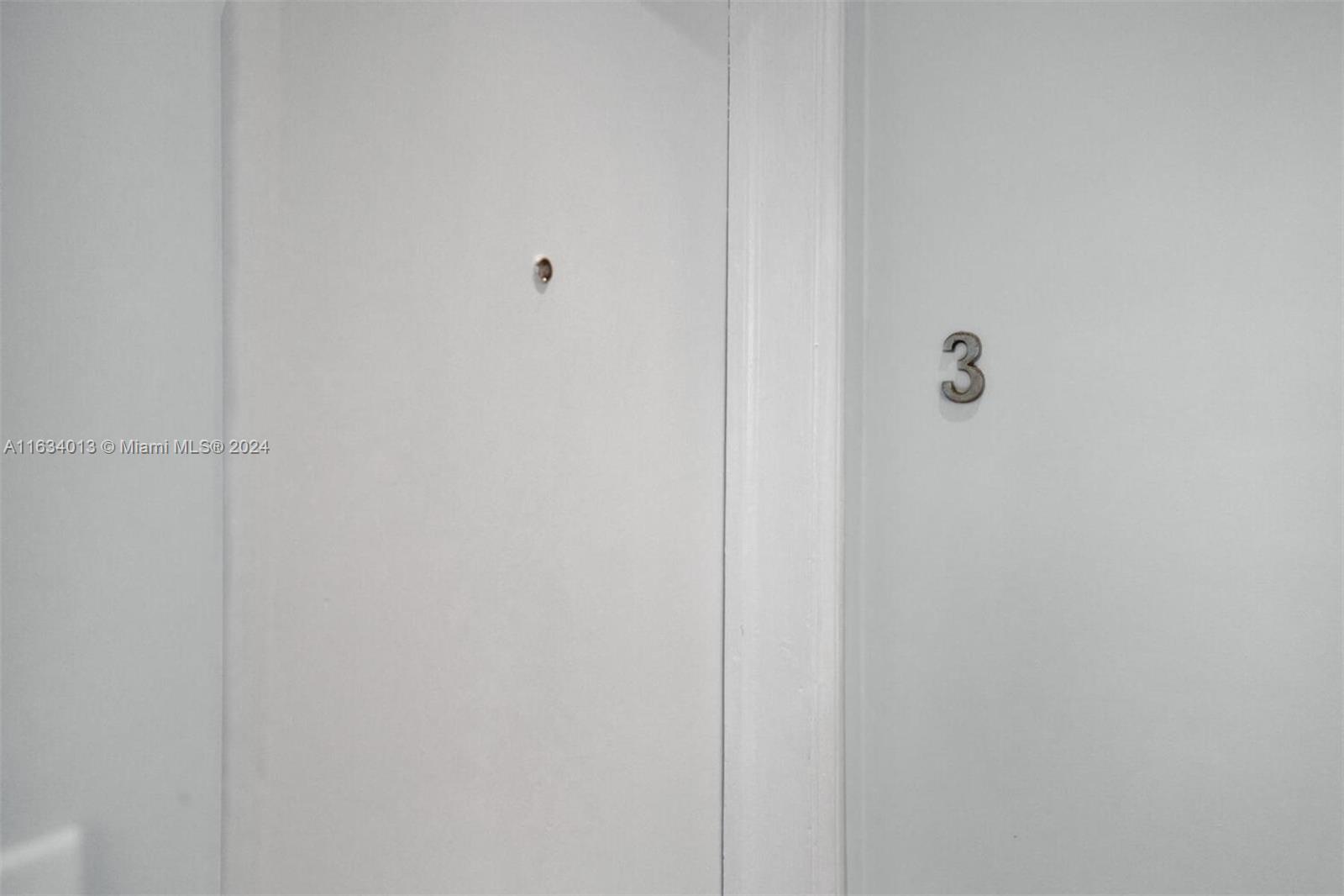 305 Jefferson Ave # 3