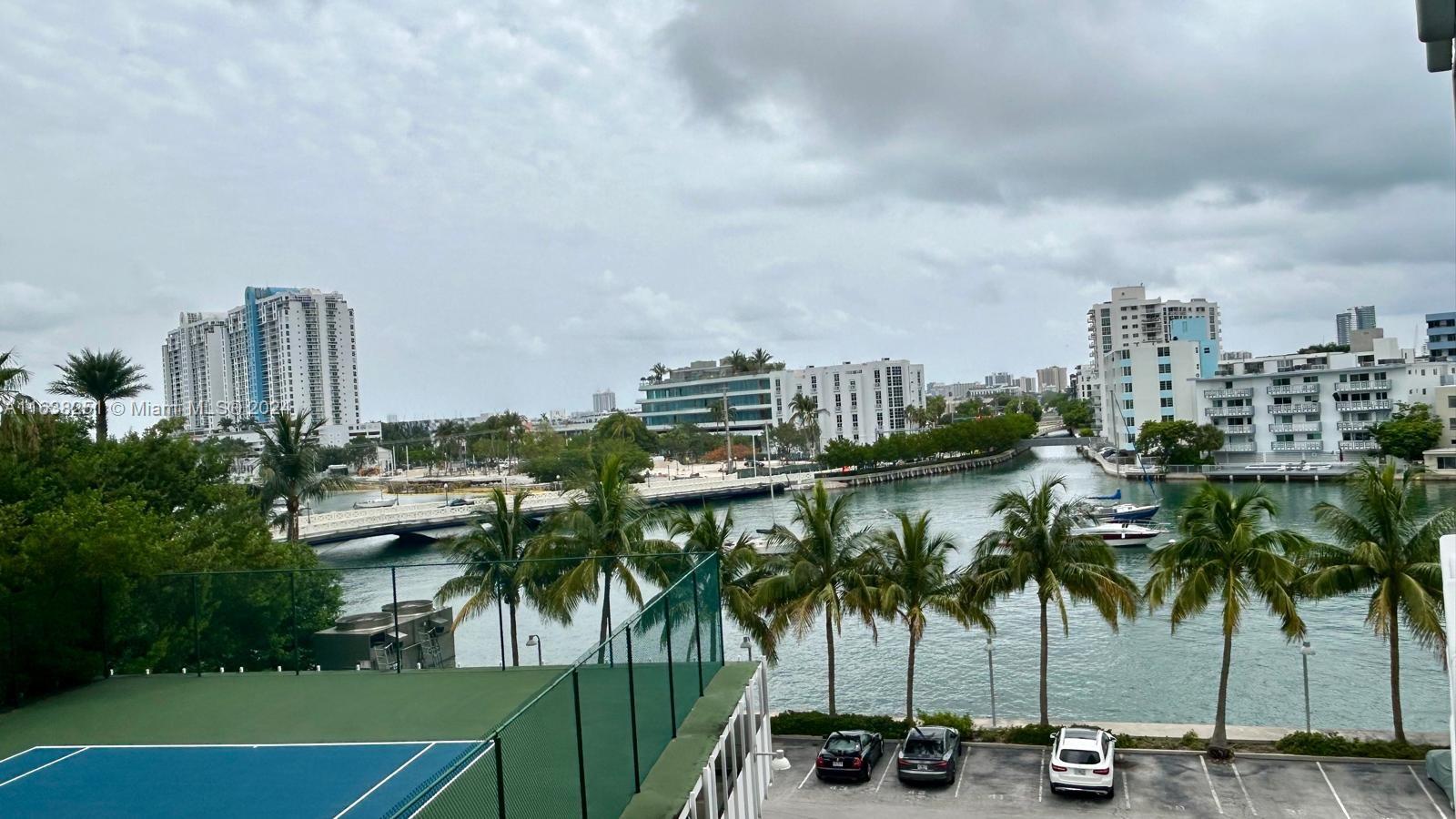 20 Island Ave # 406