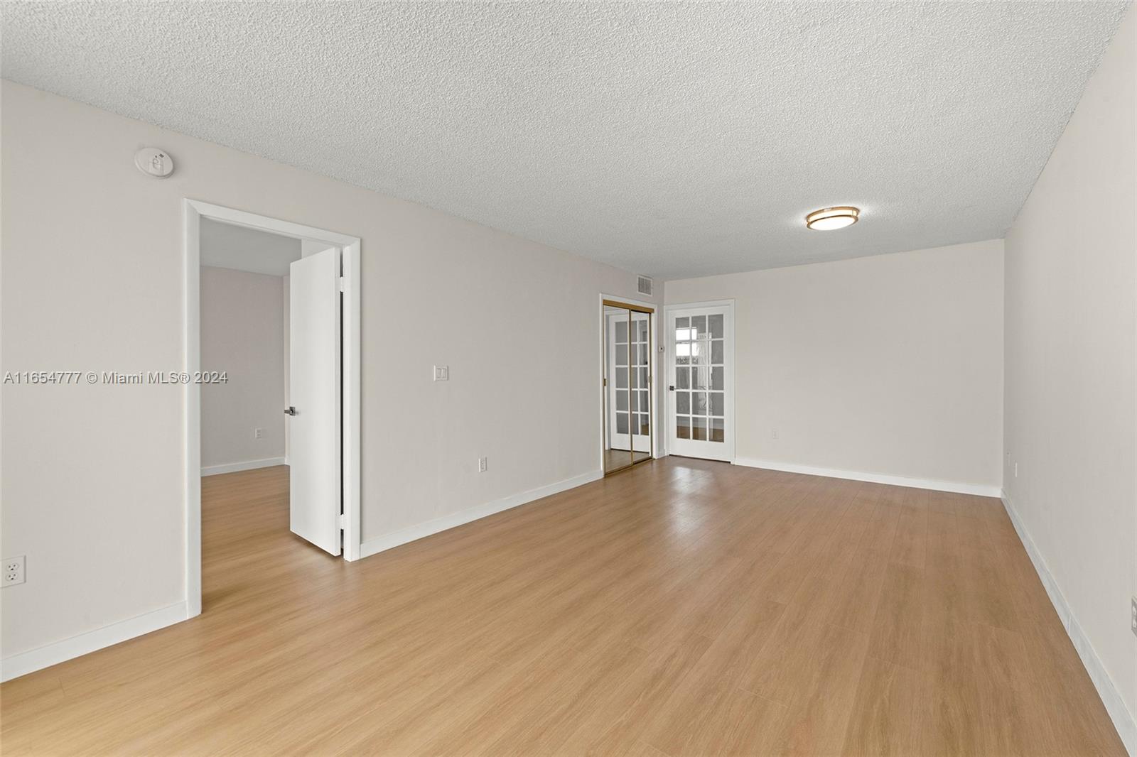 1331 Lincoln Rd # 1202