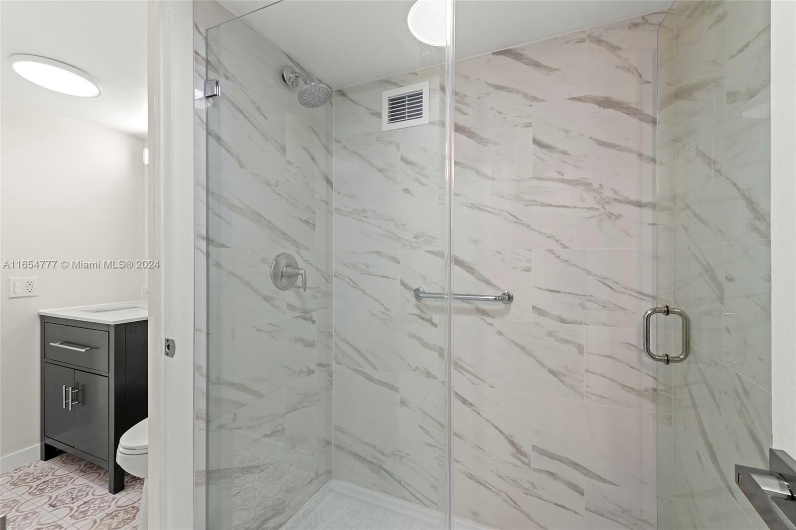 1331 Lincoln Rd # 1202