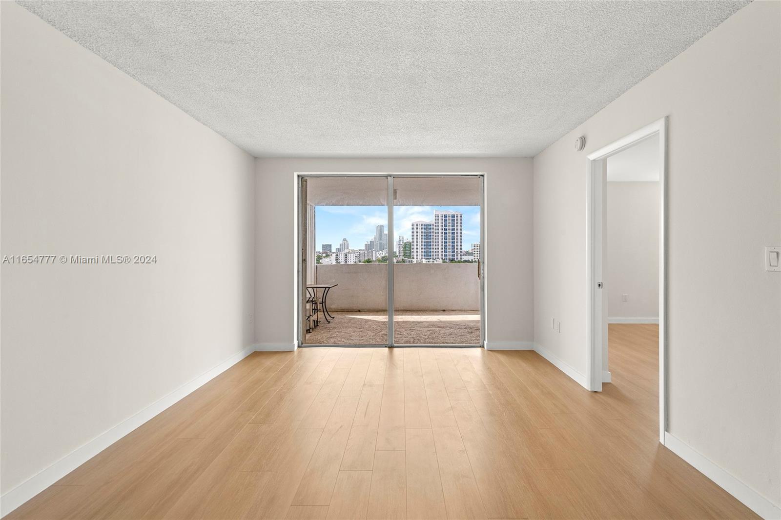 1331 Lincoln Rd # 1202