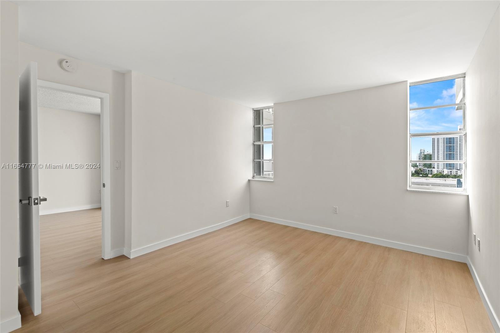 1331 Lincoln Rd # 1202