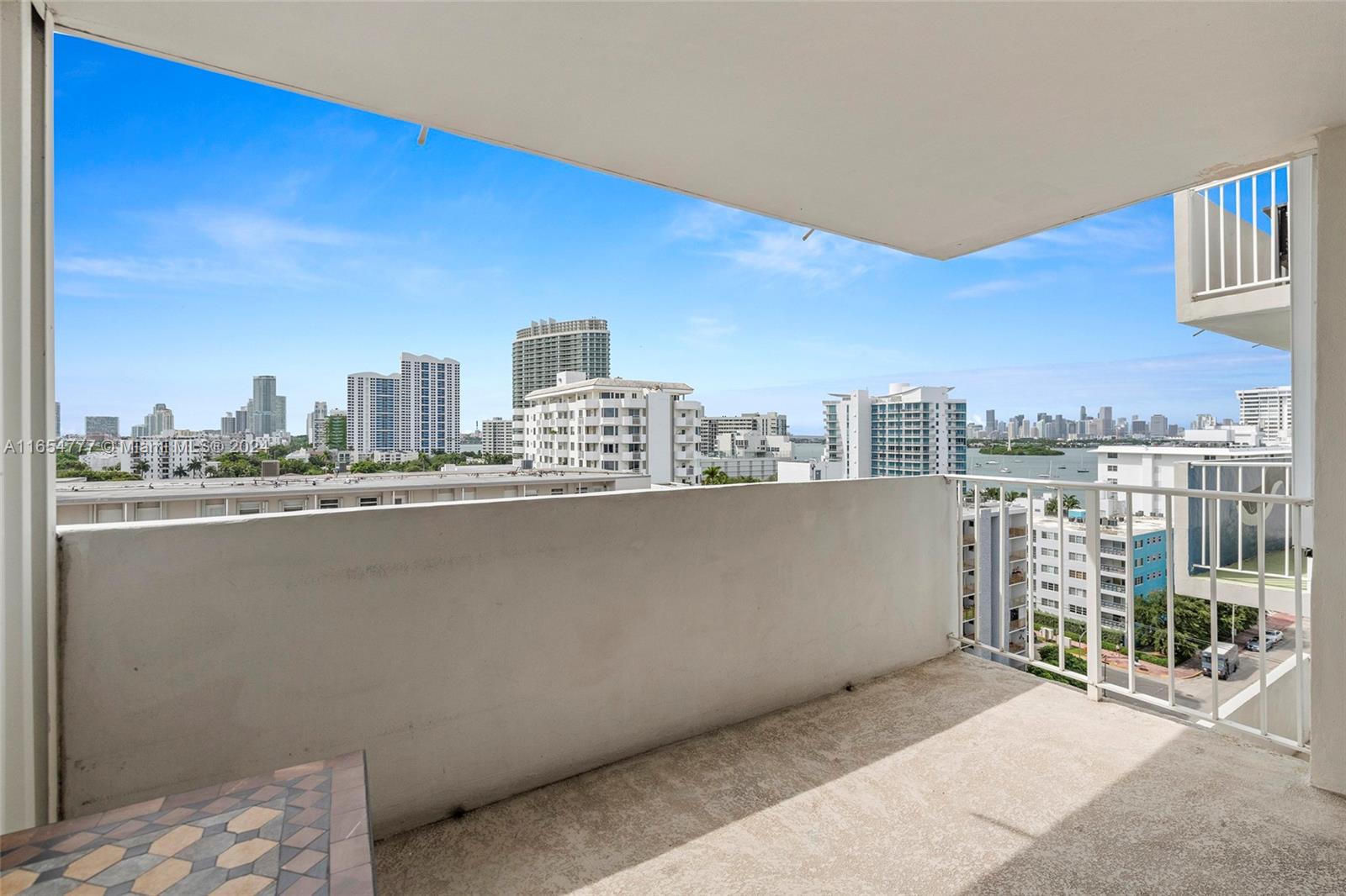 1331 Lincoln Rd # 1202