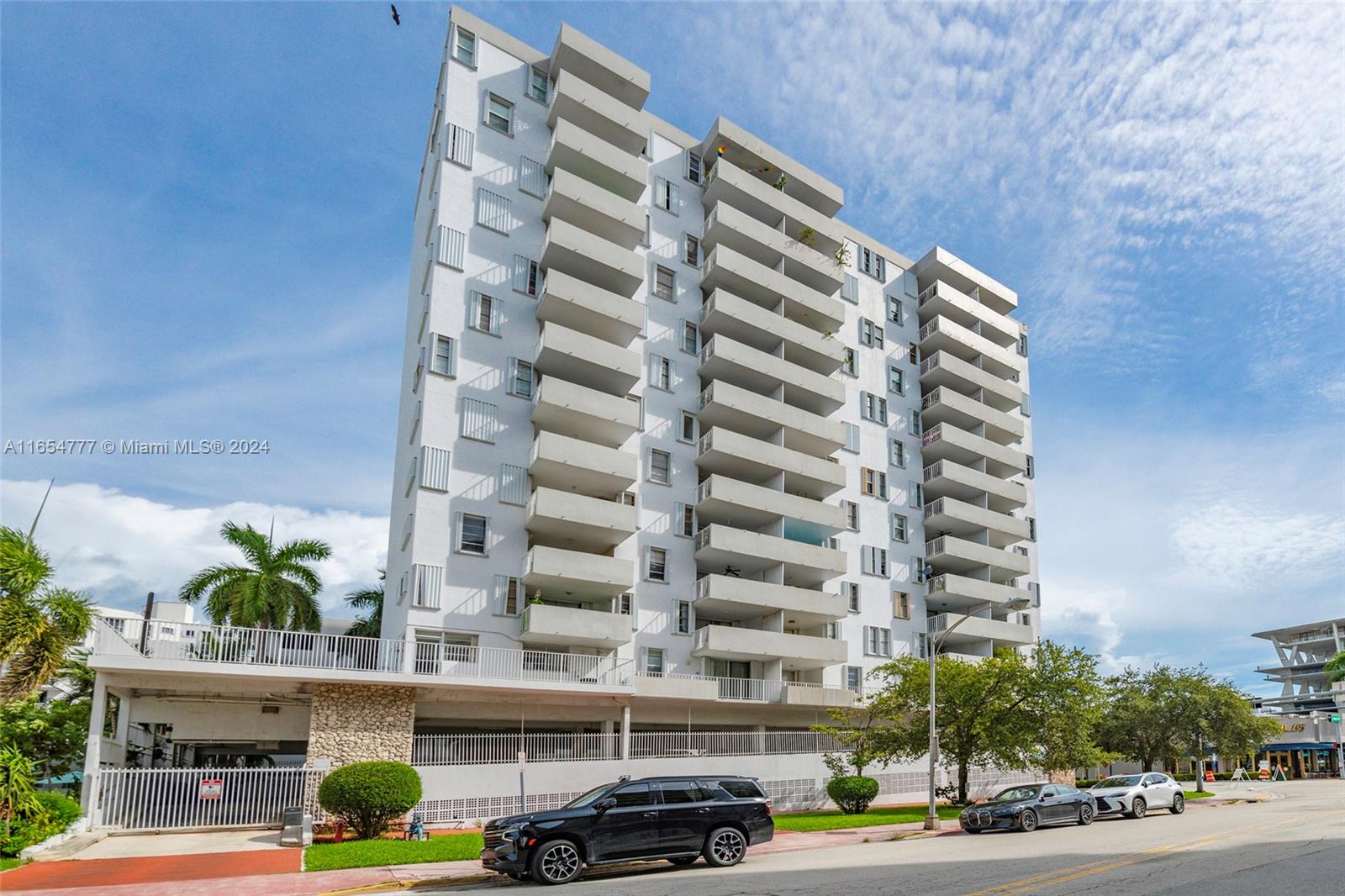 1331 Lincoln Rd # 1202