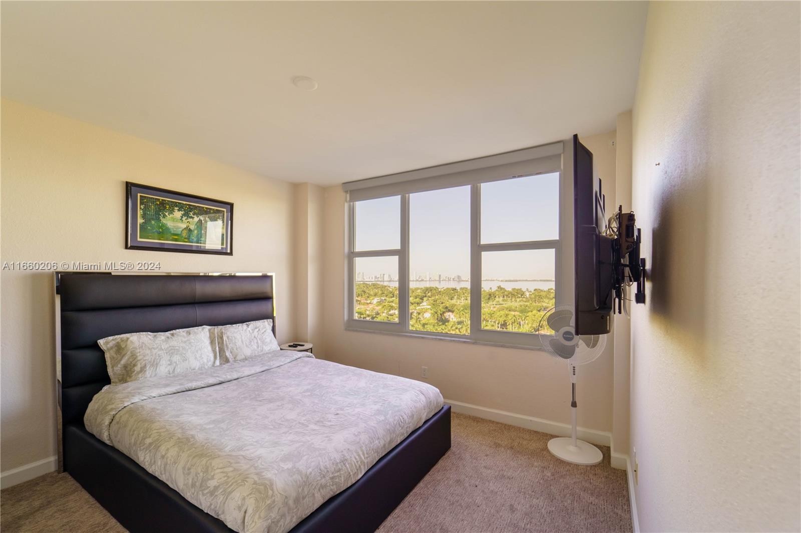 5600 Collins Ave # 16K