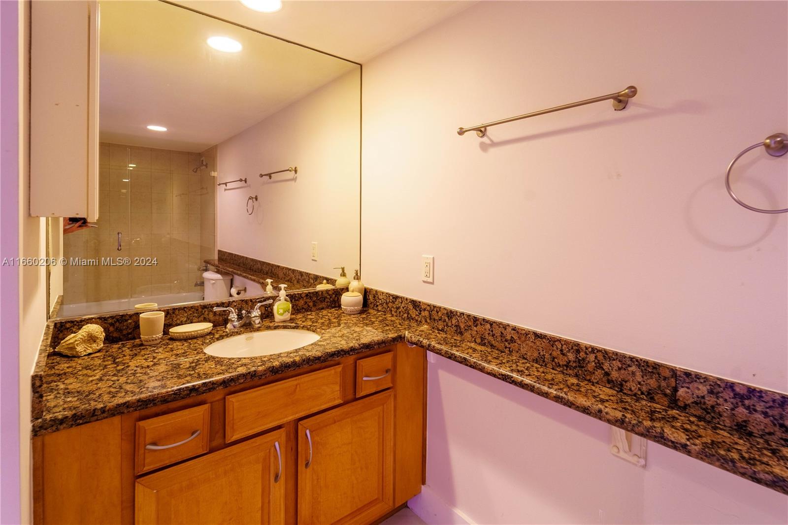 5600 Collins Ave # 16K