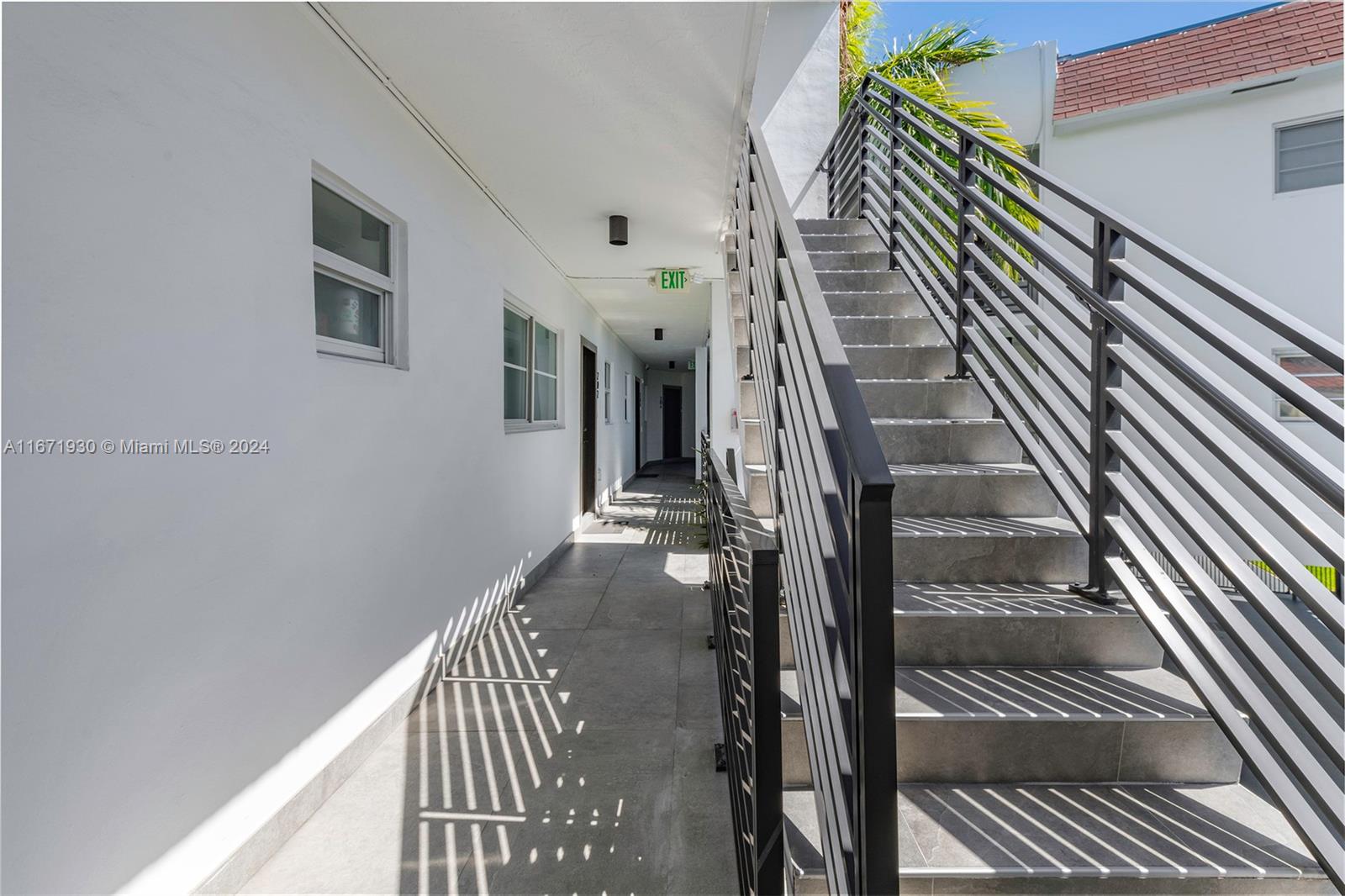 1840 Jefferson Ave # 201