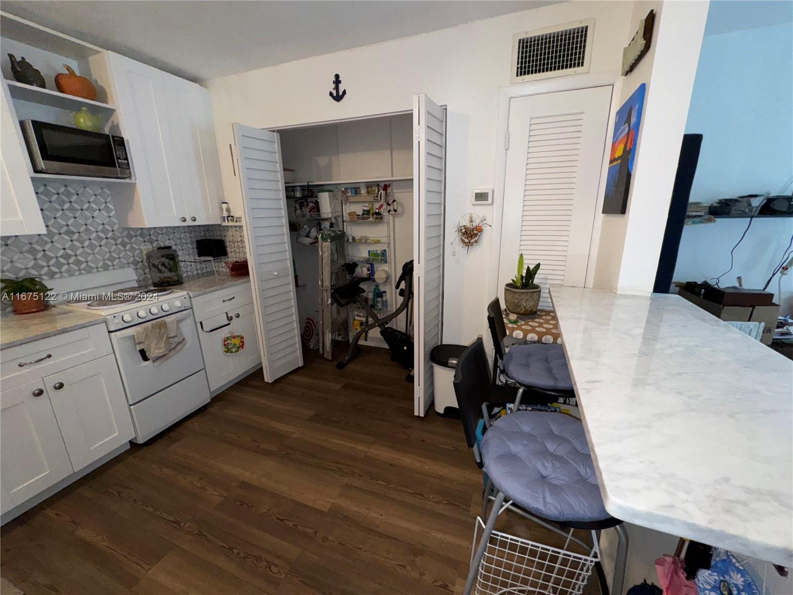 1340 W Lincoln Rd # 509