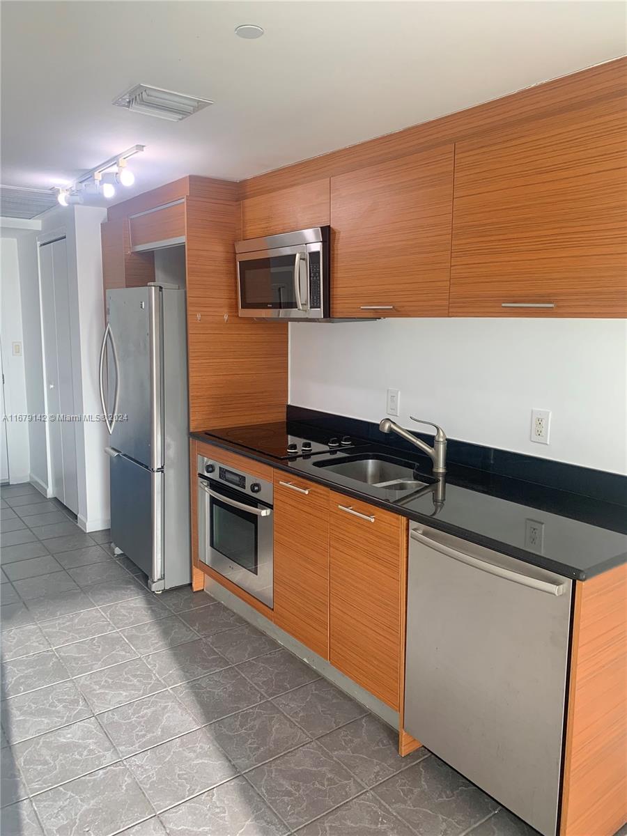 50 Biscayne Blvd # 1603