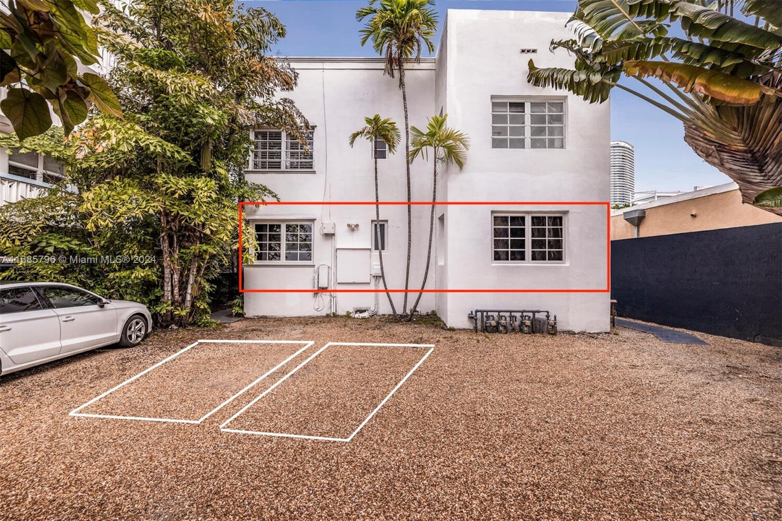 305 Jefferson Ave # 2