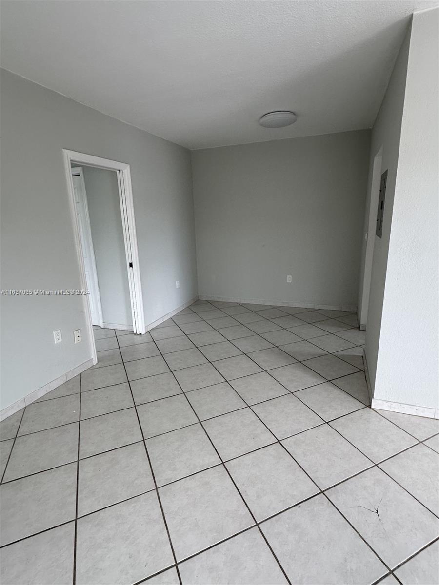 7725 Carlyle Ave # 7