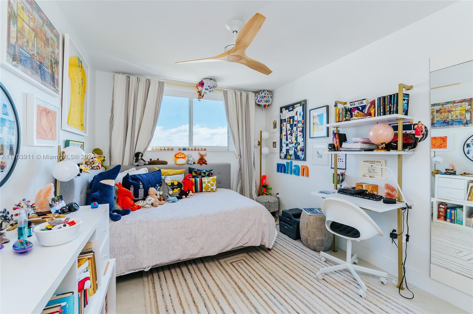 1688 West Ave # 09 Unit: PH-09