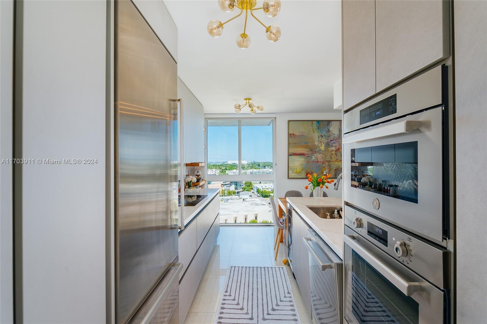 1688 West Ave # 09 Unit: PH-09