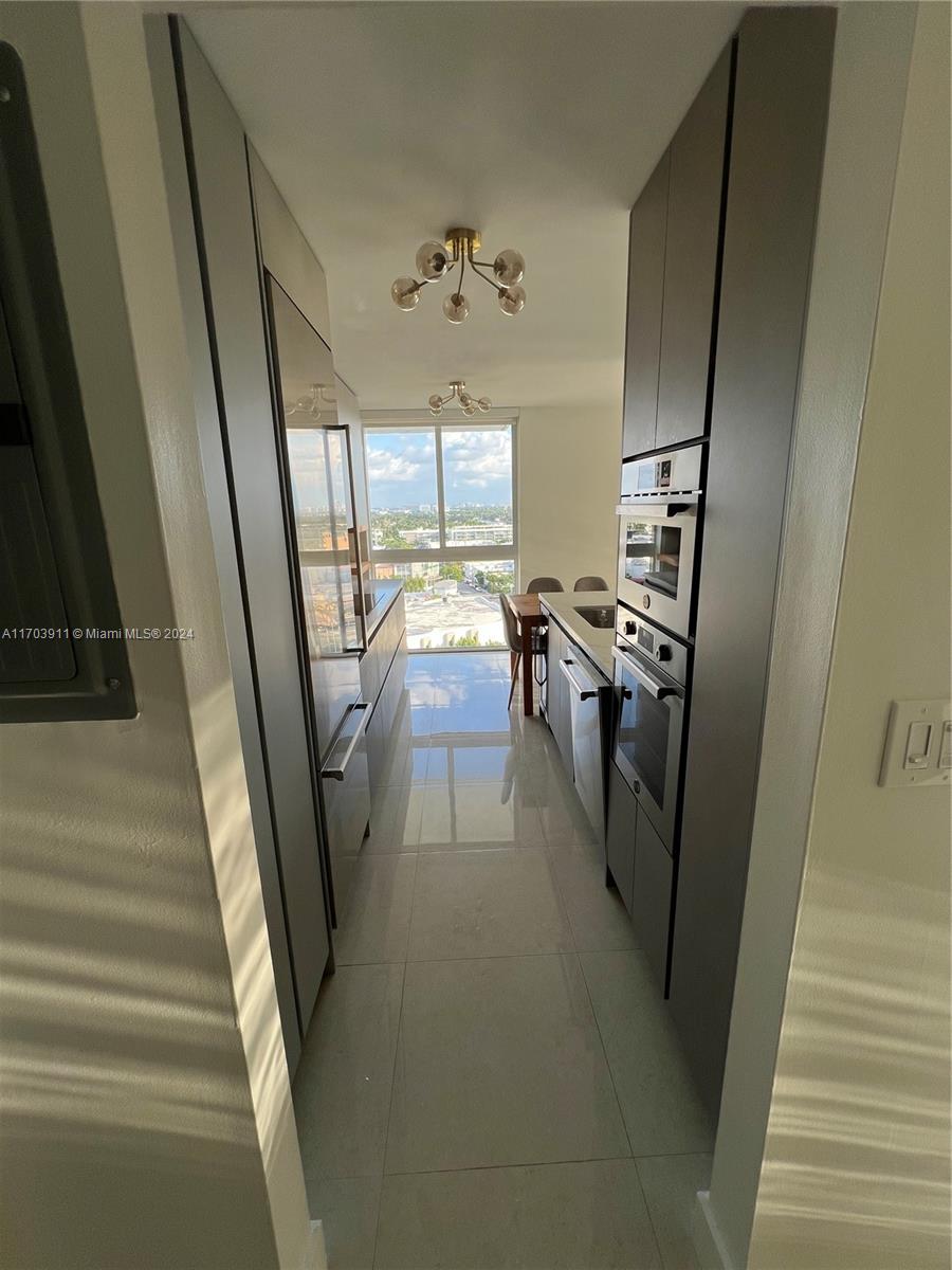 1688 West Ave # 09 Unit: PH-09