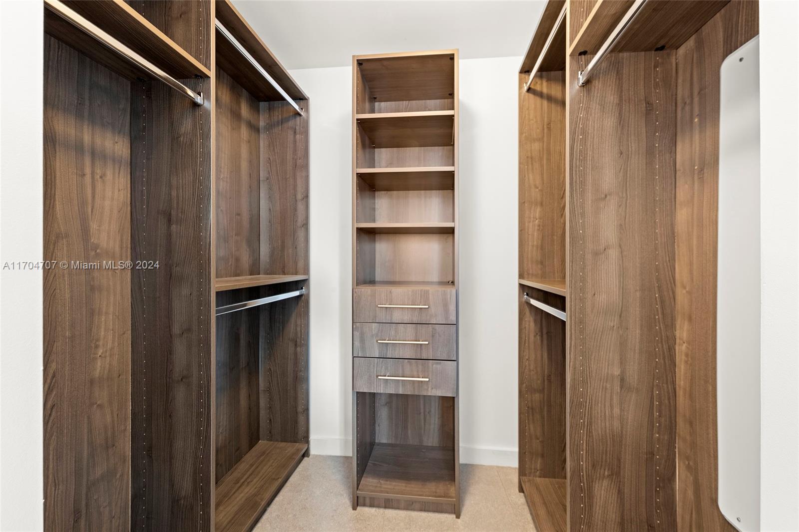 1100 S Miami Ave Unit: 2910