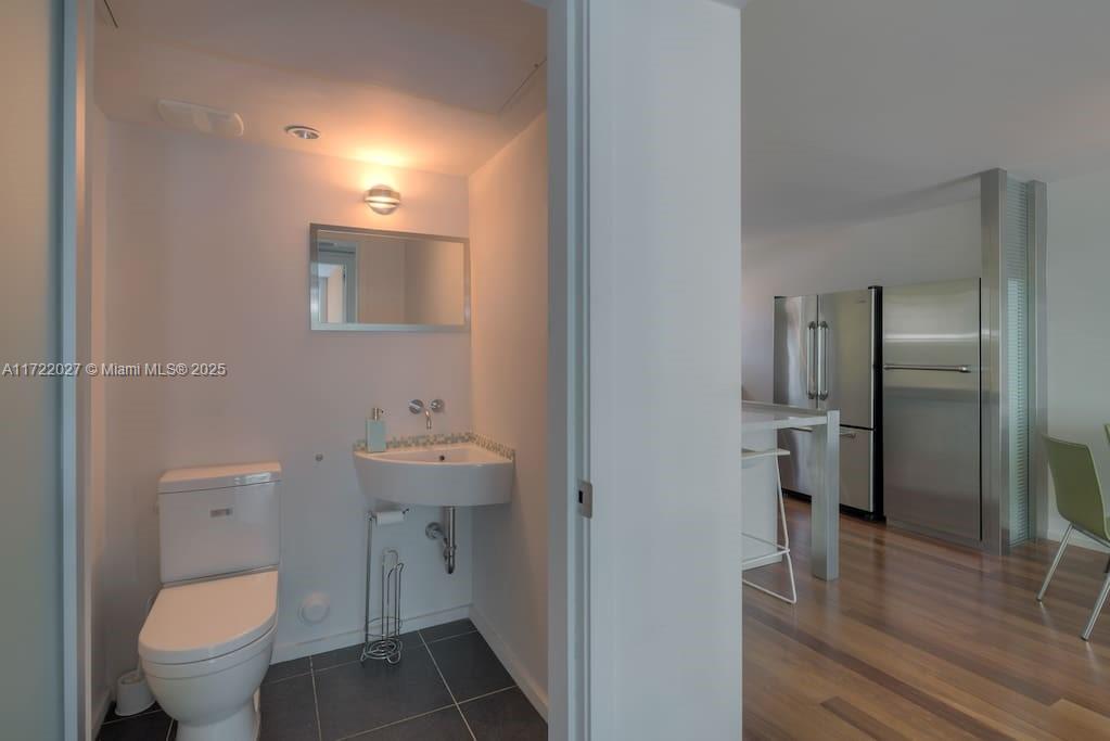 1601 West Ave # 103