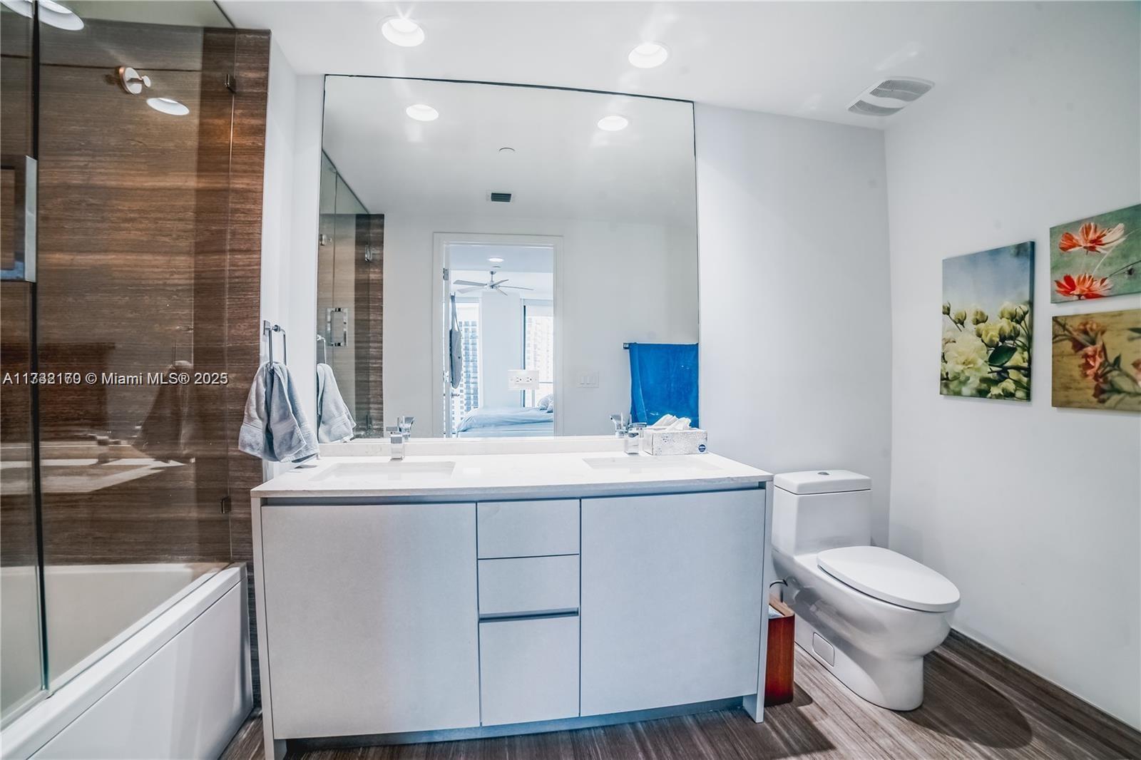 1010 Brickell Ave # 2611