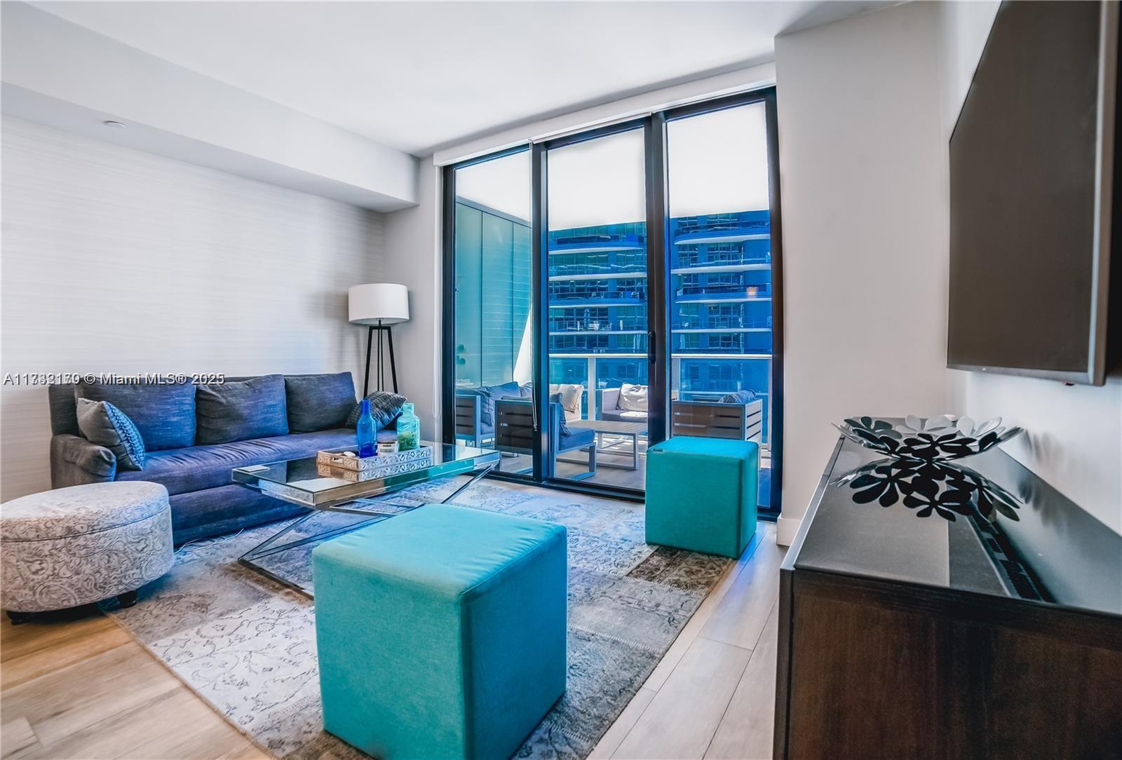 1010 Brickell Ave # 2611
