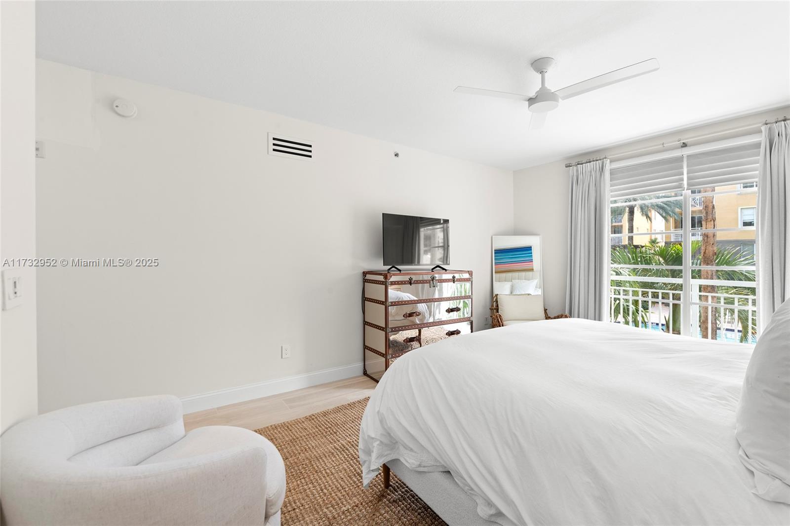 145 Jefferson Ave # 416