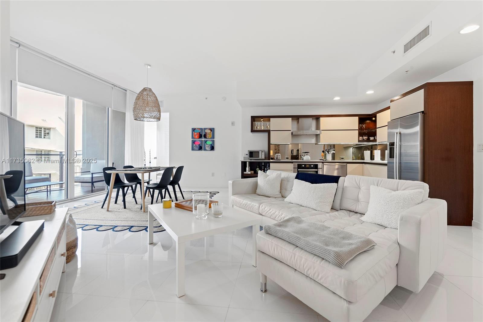2100 Park Ave # 206