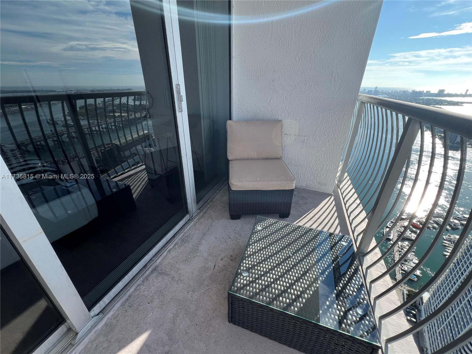 1750 N Bayshore Dr # 5306