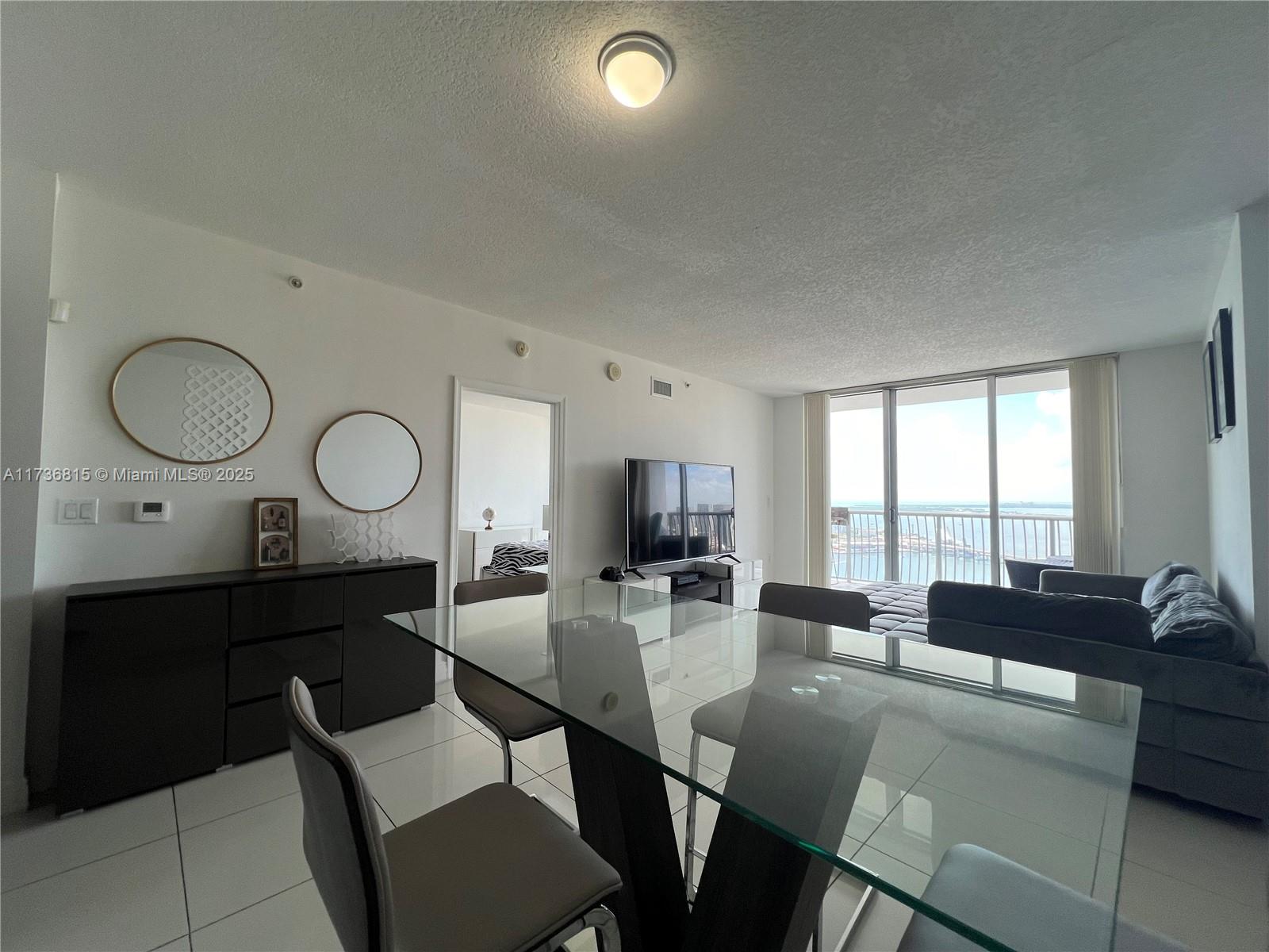 1750 N Bayshore Dr # 5306