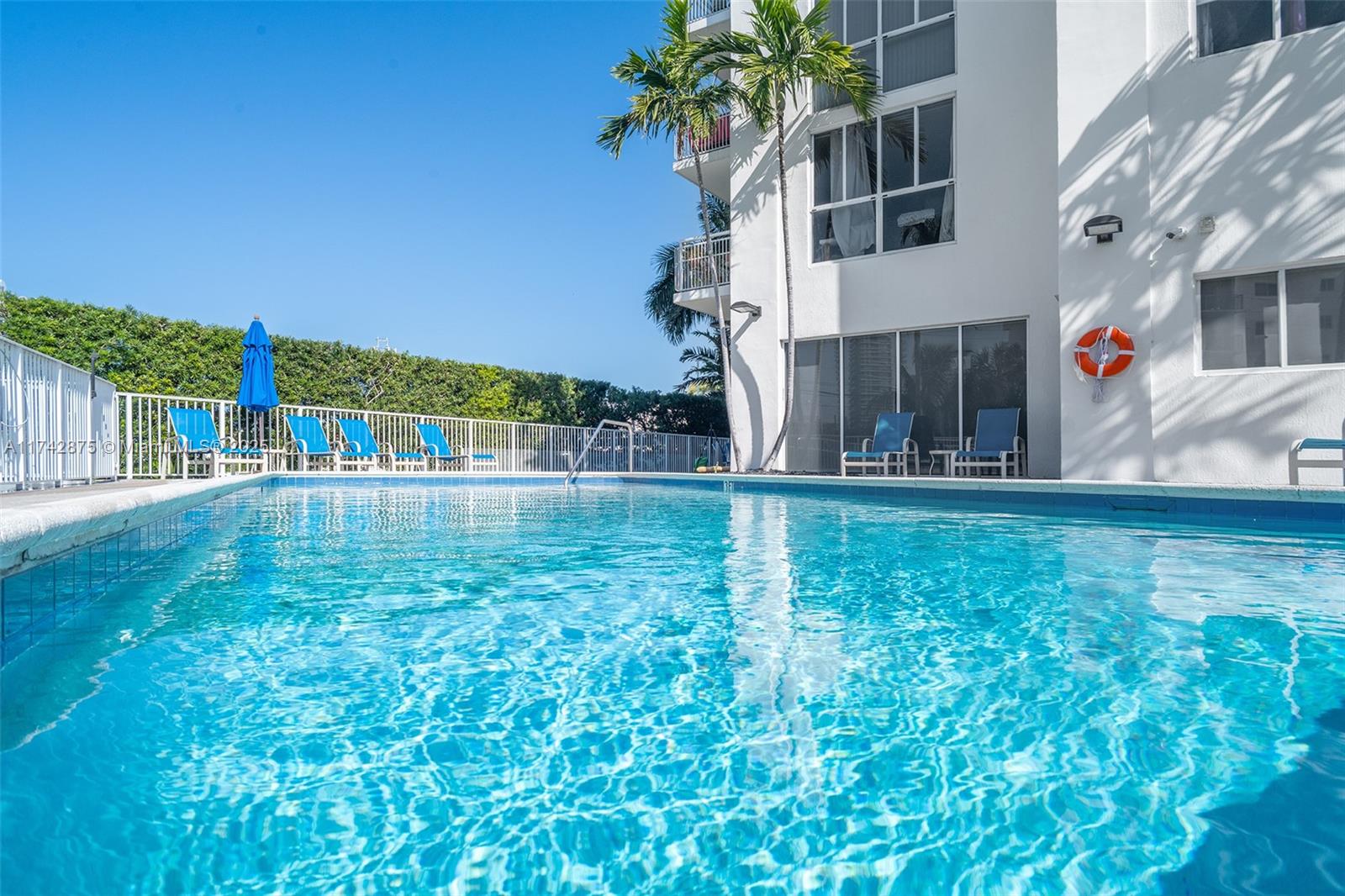 1688 West Ave # 305