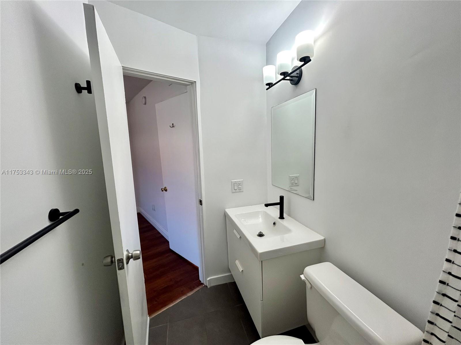 8650 SW 67th Ave # 1043