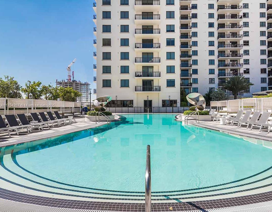 999 SW 1st Ave Unit: PH05
