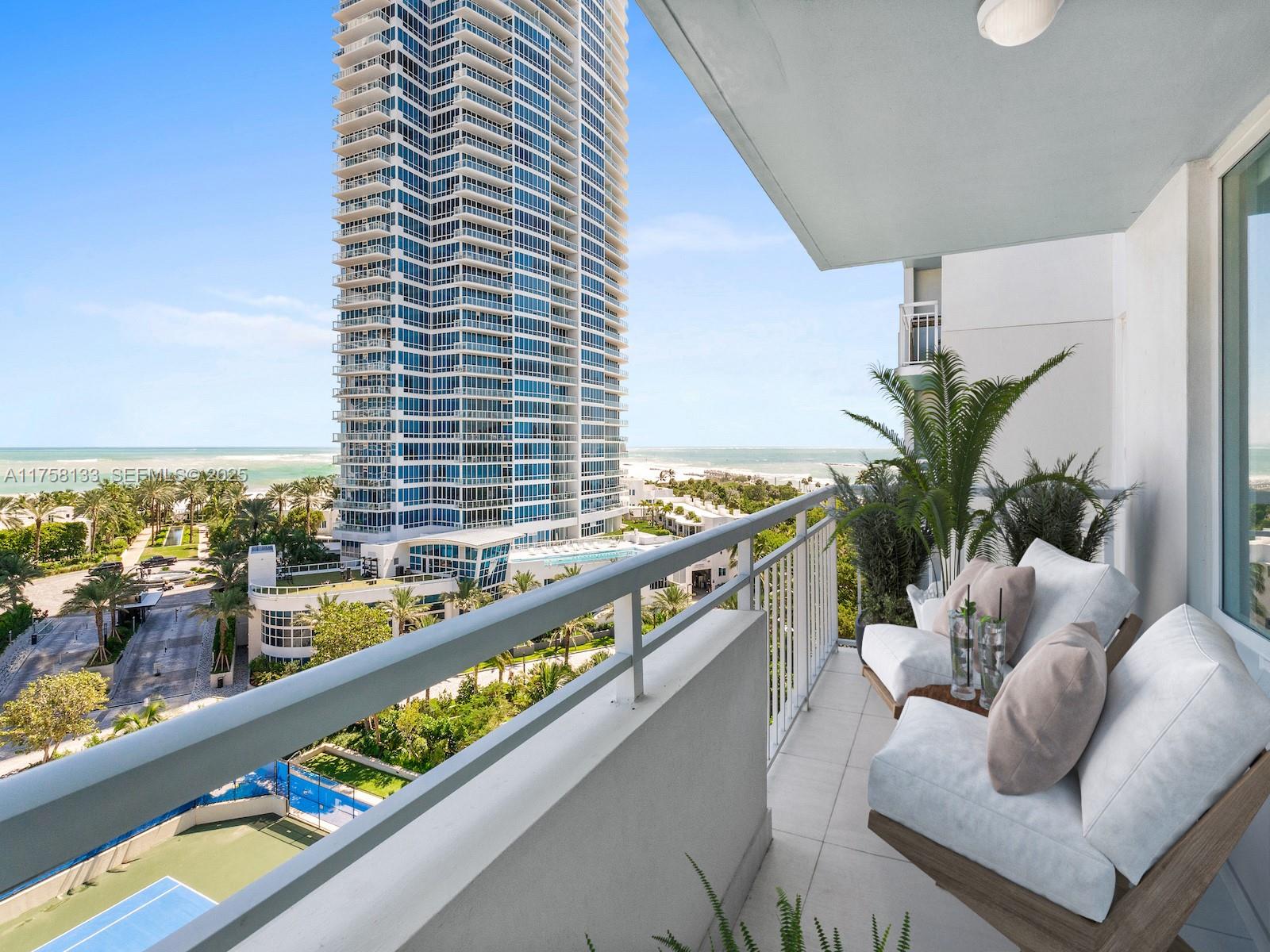 400 S Pointe Dr # 906