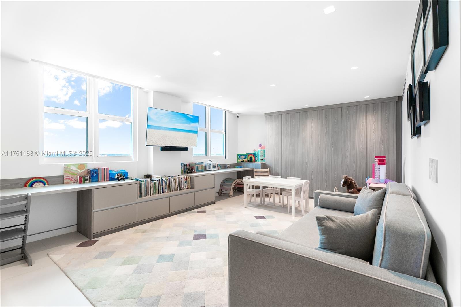 3301 NE 183rd St Unit: PH04