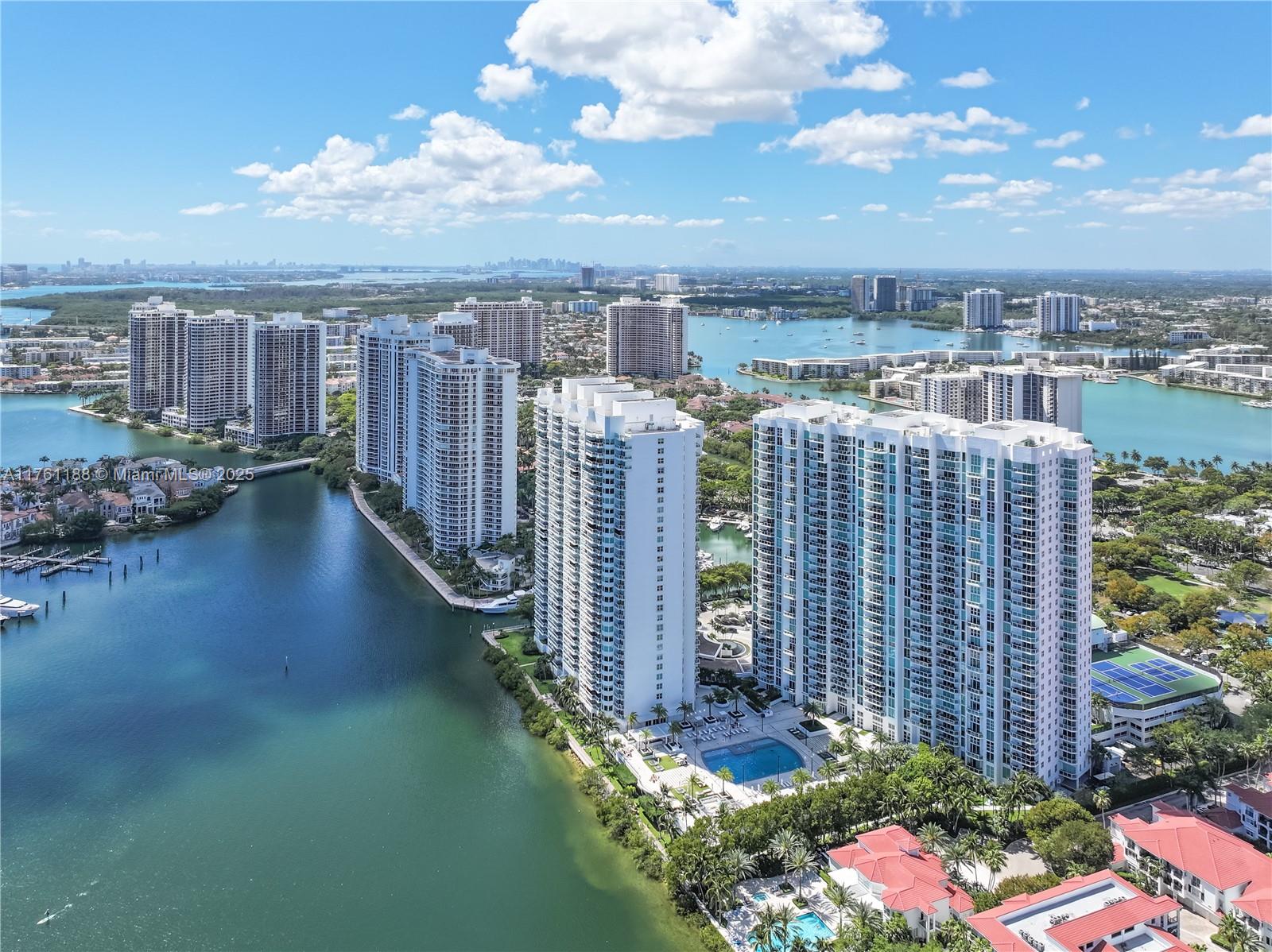 3301 NE 183rd St Unit: PH04