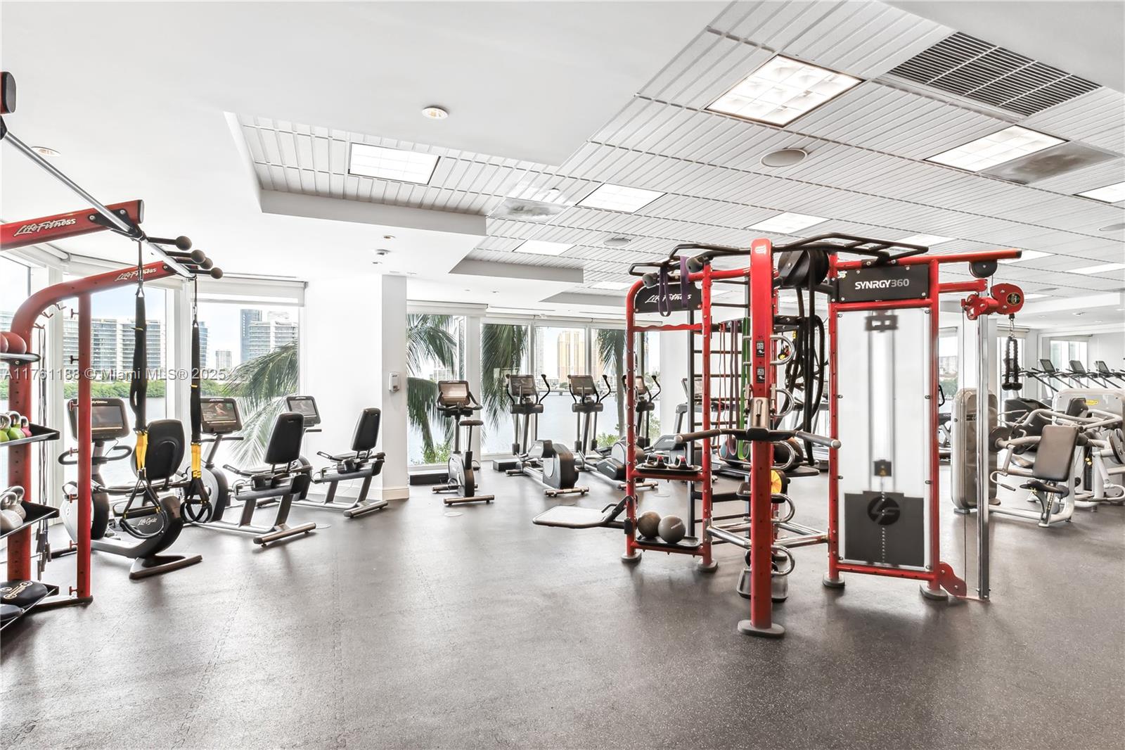 3301 NE 183rd St Unit: PH04