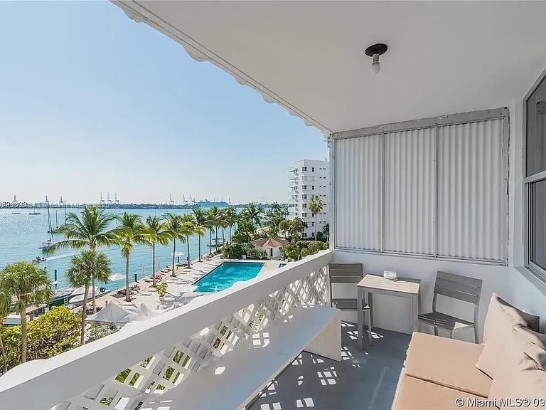 20 Island Ave # 410