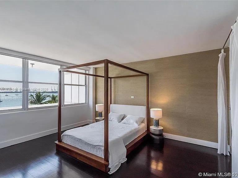20 Island Ave # 410