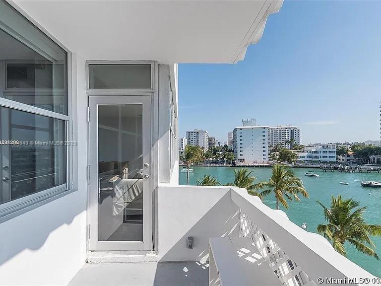 20 Island Ave # 410